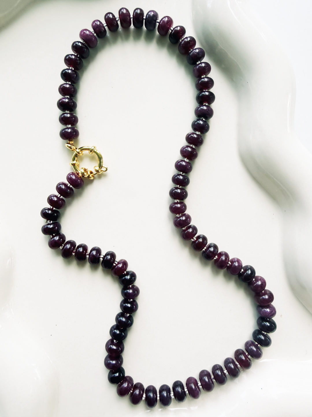 Maroon Necklaces, Game Day