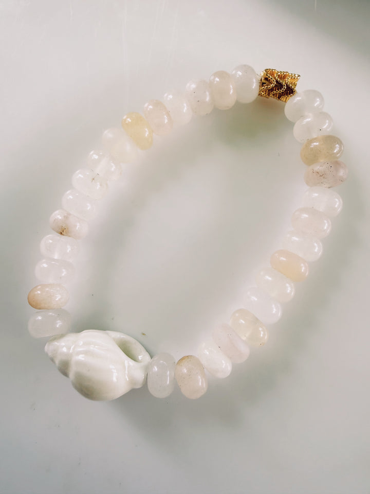Conch Stone Bracelet, Sunkissed