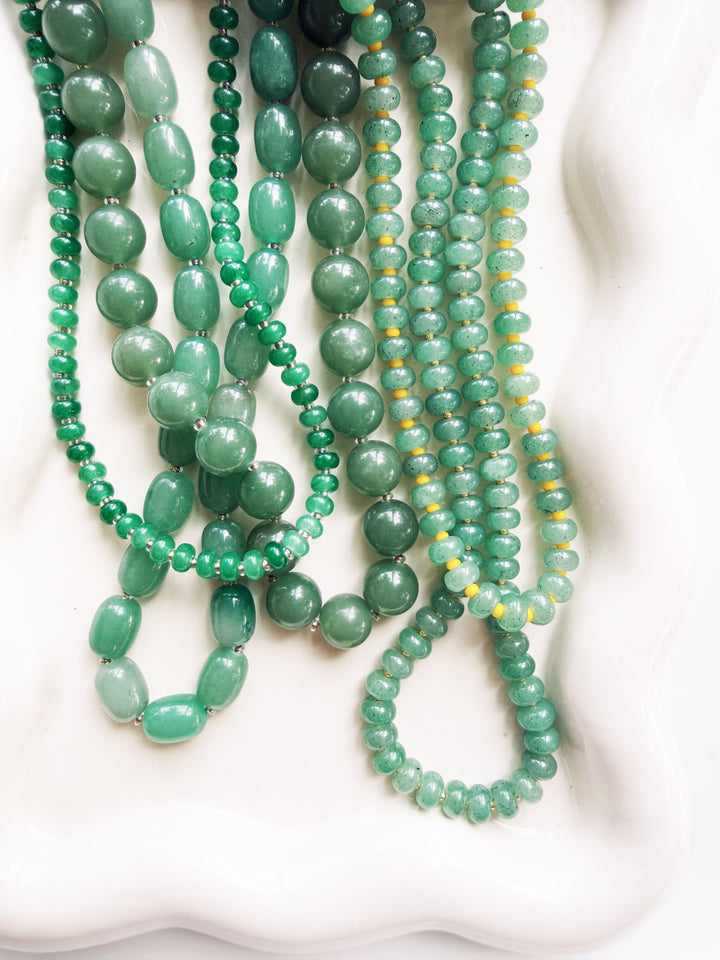 Green Necklaces, Game Day