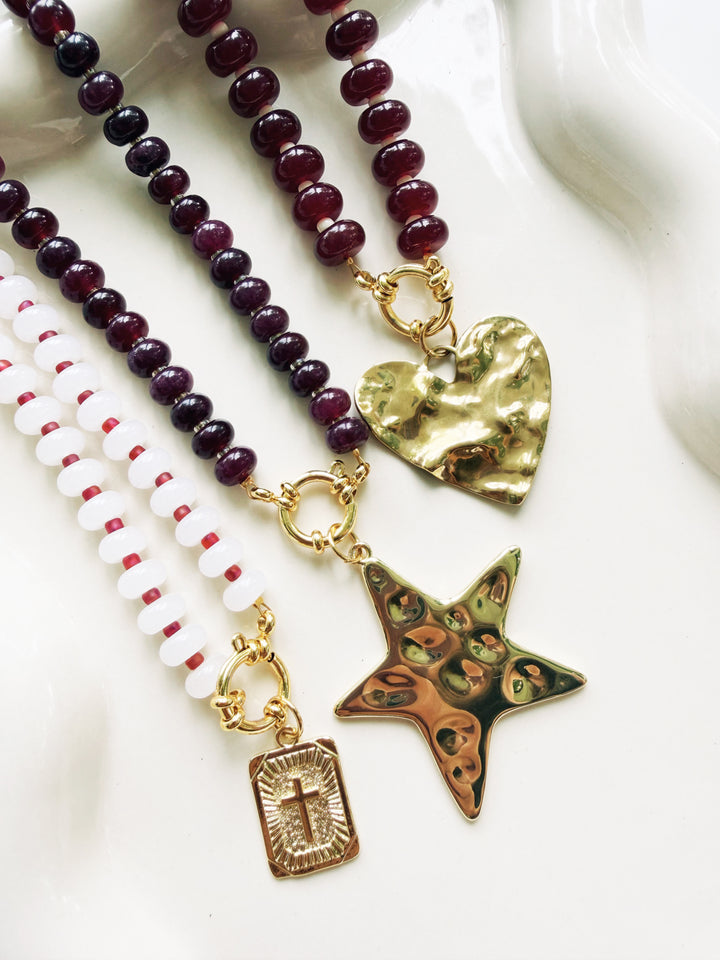 Crimson Necklaces, Game Day