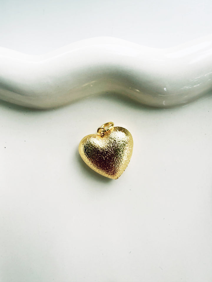 Heart Charms, Game Day