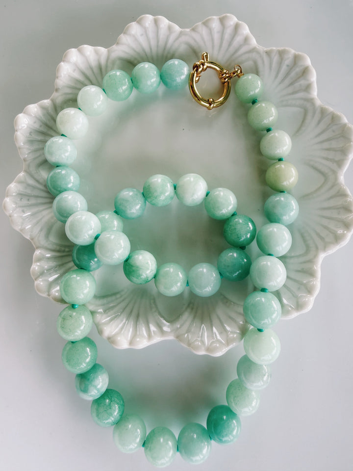 Mint Stone Necklace, Vintage Flora