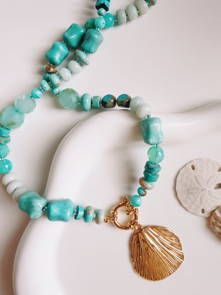 Waves Necklace with Shell, Marine Dreams